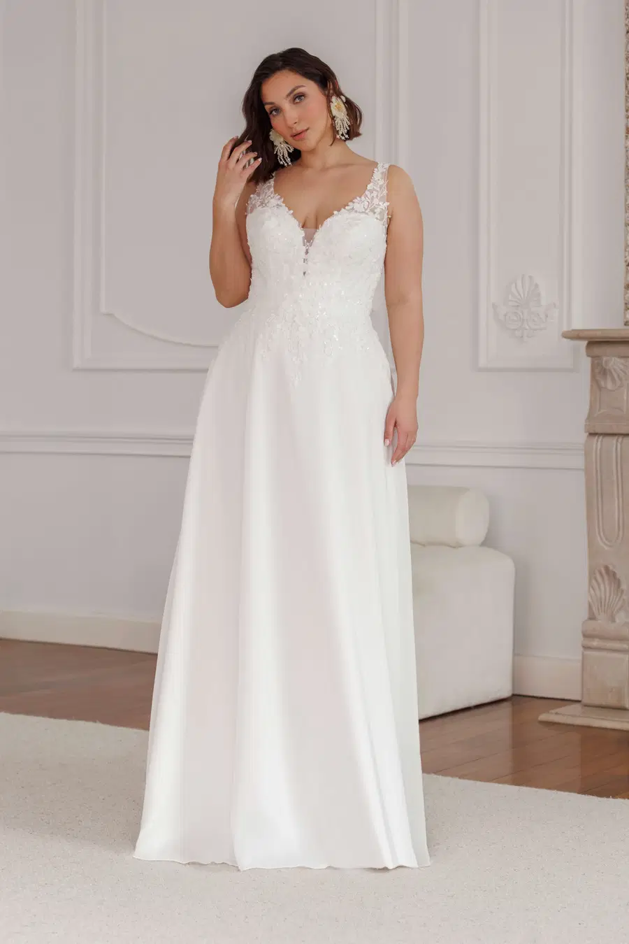 Chloe by Jarice: A-Line silhouette, V-neck neckline, chiffon