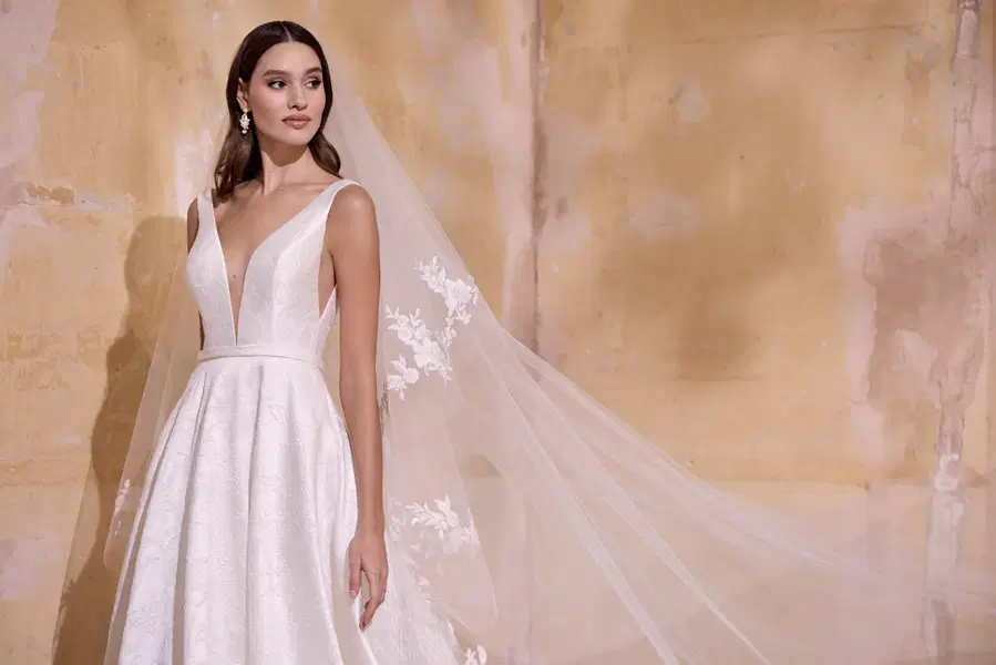 Arden by Josephine Scott - view 6 of 8