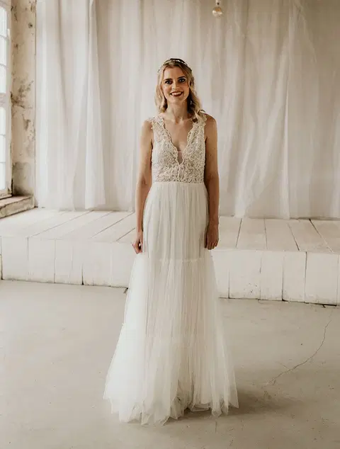 Leyla wedding dress by Esther Hofmann, A-line, lace