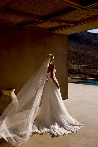66445 by Lillian West - view 5 of 10
