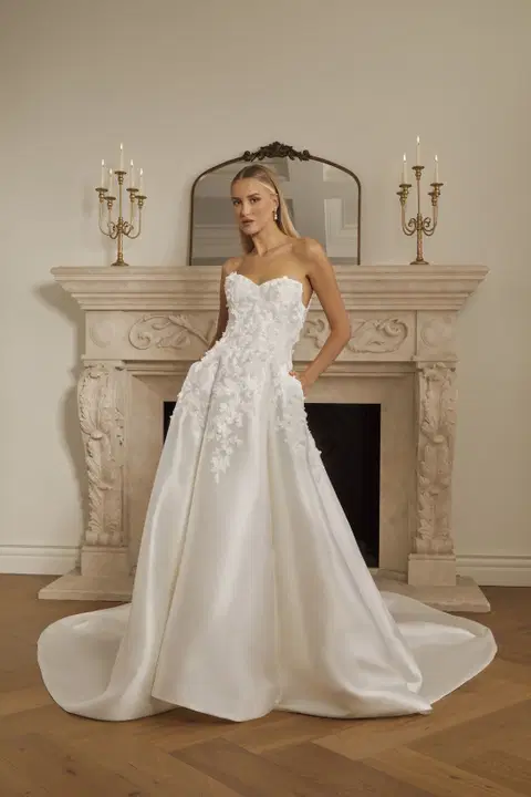 Huntington wedding dress by Casablanca Bridal, ball gown, satin