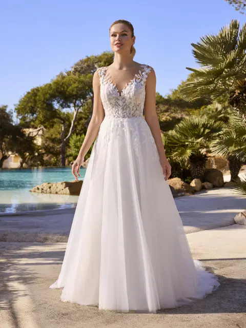 Lewesia wedding dress by Ladybird, A-line, boat neck