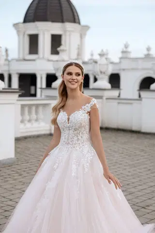 5566 by Serena Bridal - view 2 of 5