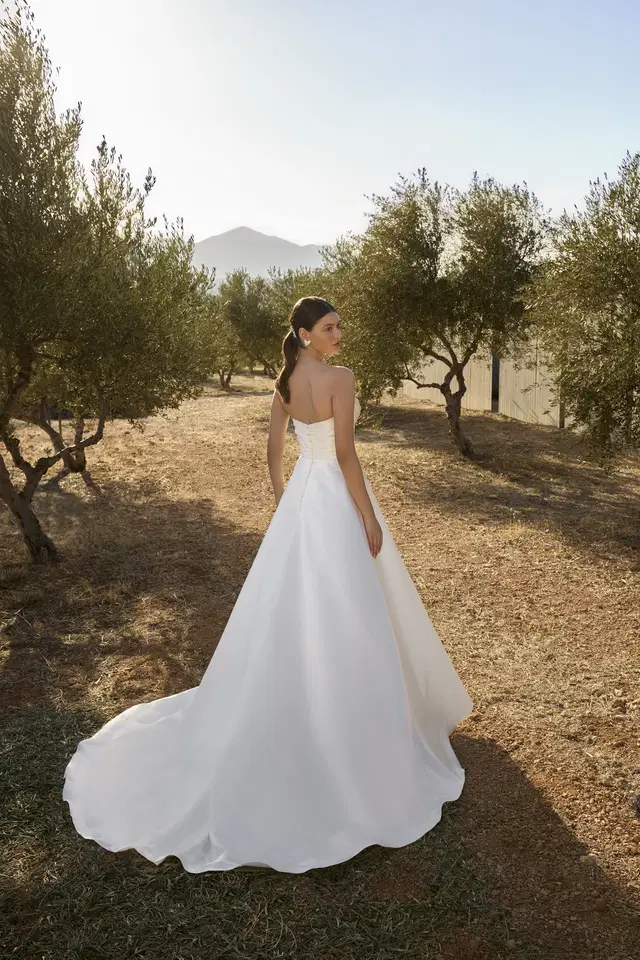 L1152 by Demetrios - view 2 of 3