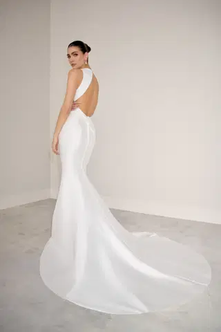 Isolde by Justin Alexander Signature - view 7 of 7
