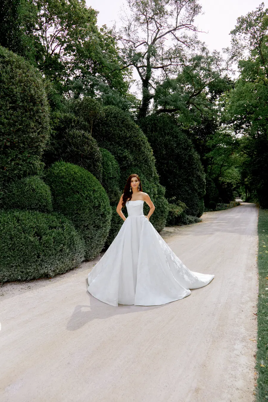 44513 by Sincerity Bridal - view 3 of 9