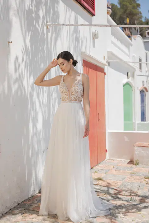 Style B2462 wedding dress by AnnAngelex, A-line, tulle