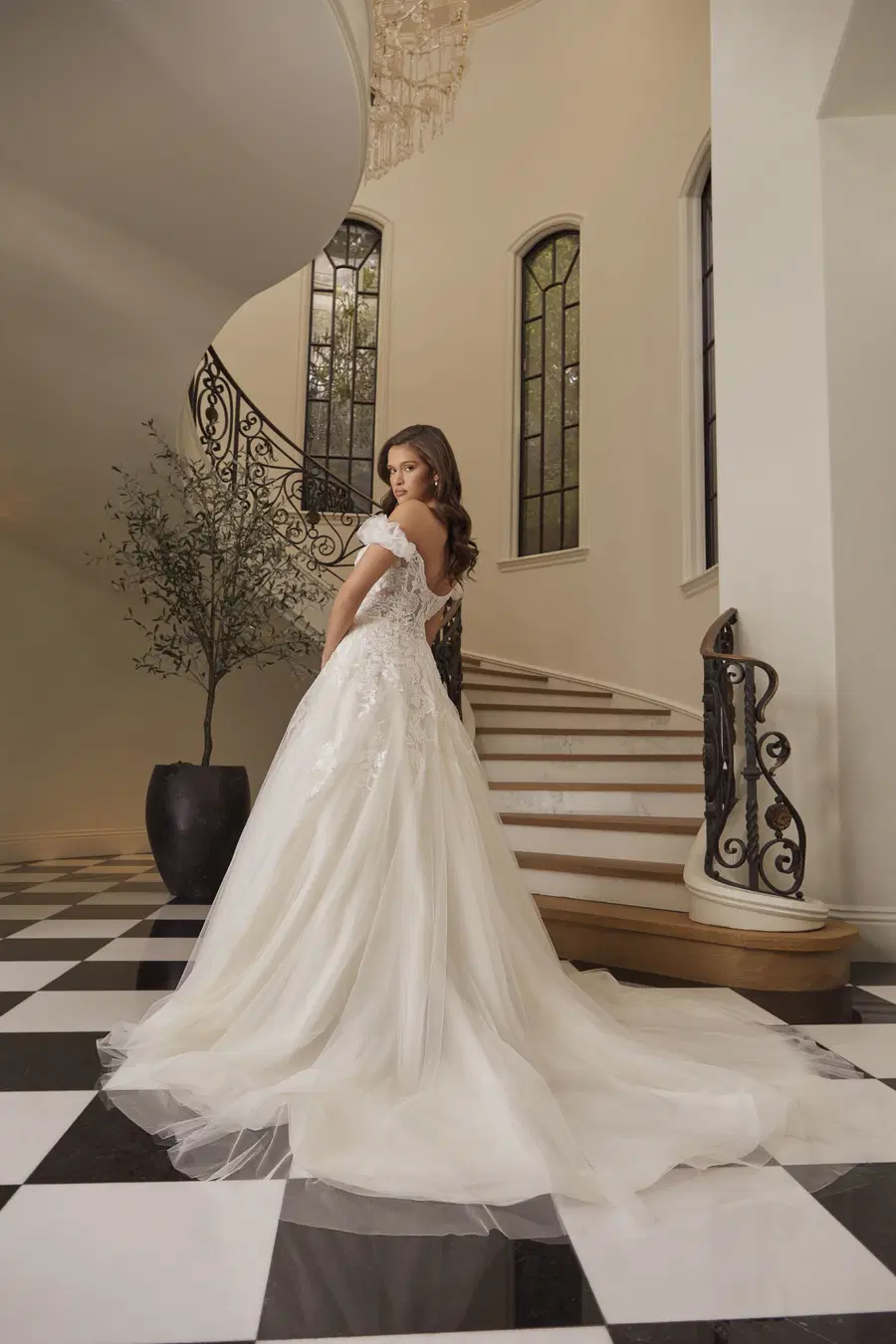 Corinne by Casablanca Bridal - view 4 of 6