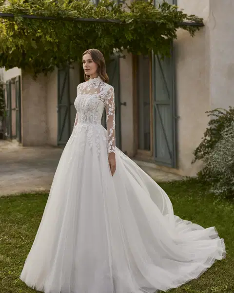 Nisara wedding dress by Alma Novia, A-line, lace