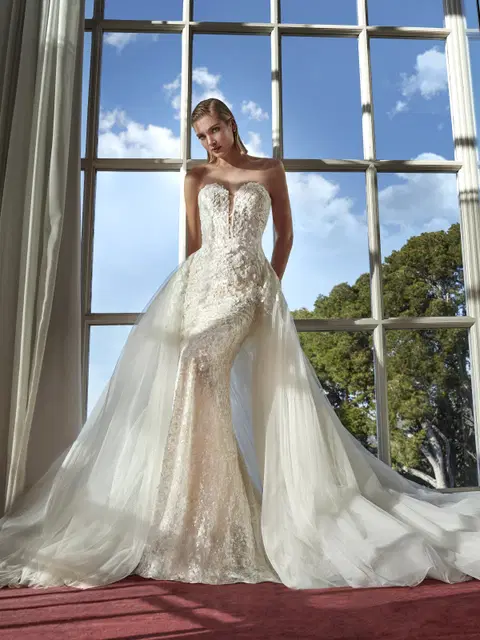 Blos wedding dress by Pronovias Privée, mermaid, lace