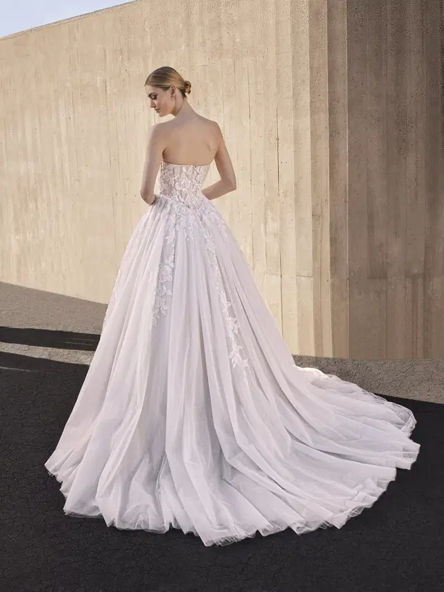 OTELIA by Pronovias - view 2 of 3