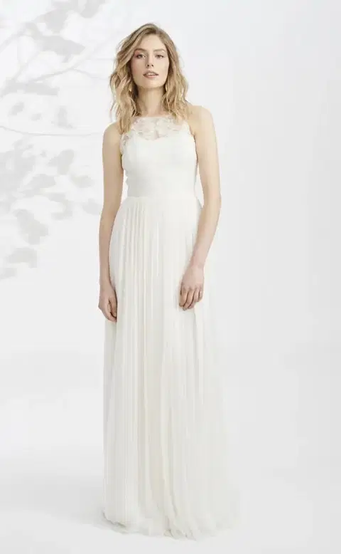 Palea wedding dress by Kisui, A-line, tulle