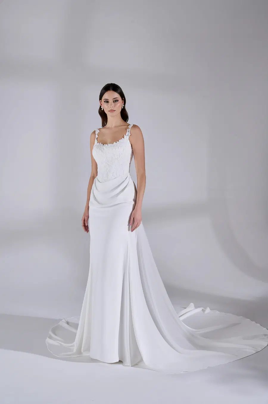 Grayson by Avenue by Josephine Scott: Trumpet silhouette, sleeveless, lace