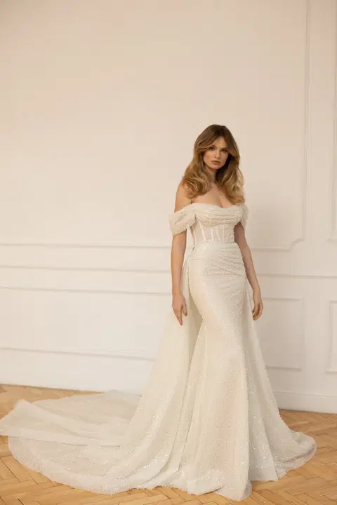 Miata wedding dress by Eva Lendel, fit & flare, lace