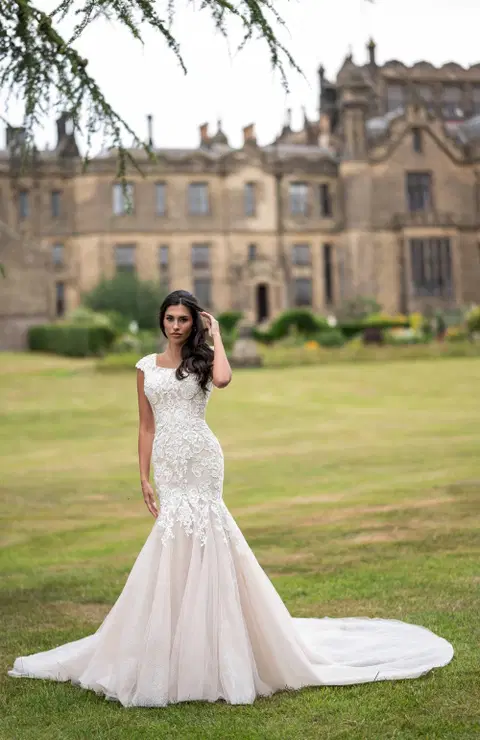 Style RB7020 wedding dress by Rachel Allan, mermaid, lace