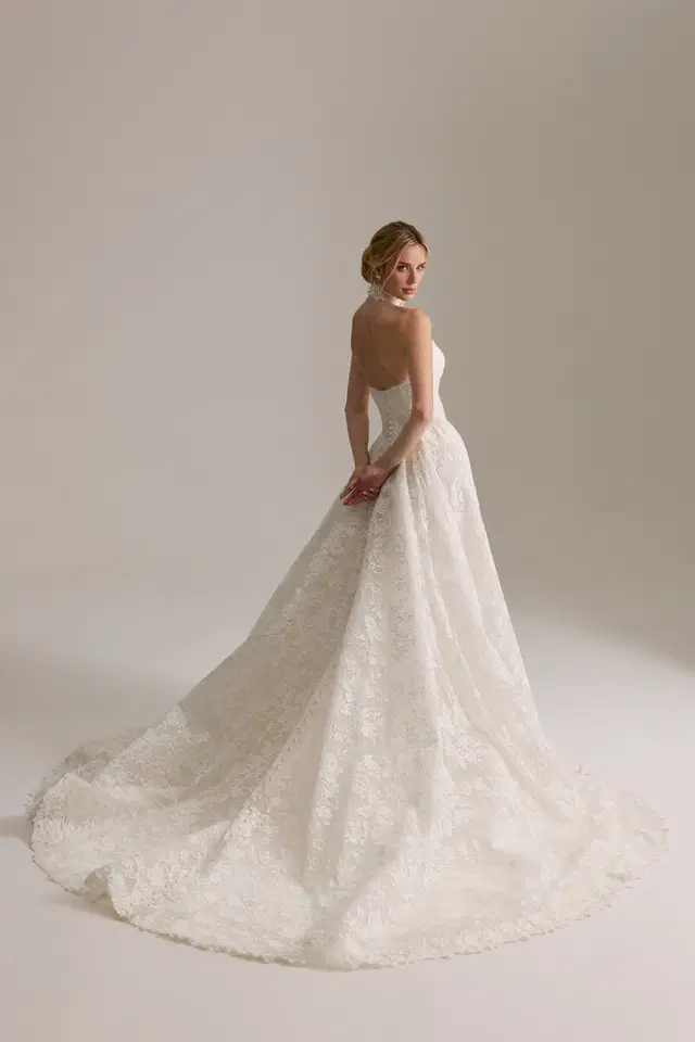 Valeria by Josephine Scott - view 2 of 6