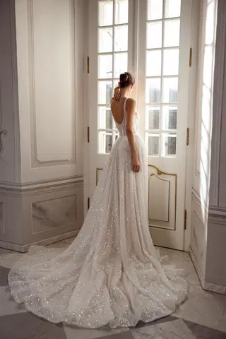 Ottilie by Tina Valerdi - view 5 of 5