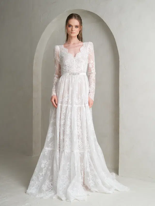 Fleur by Katya Katya London: A-Line silhouette, V-neck neckline, long sleeves, lace
