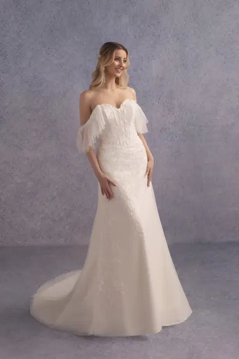 Delaney wedding dress by Donna Salado Bridal, A-line, lace