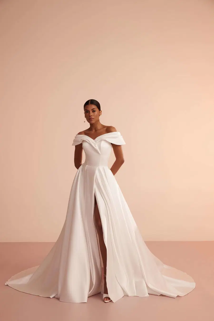 L426 by Ariamo Light: A-Line silhouette, off-shoulder neckline, sleeveless, satin
