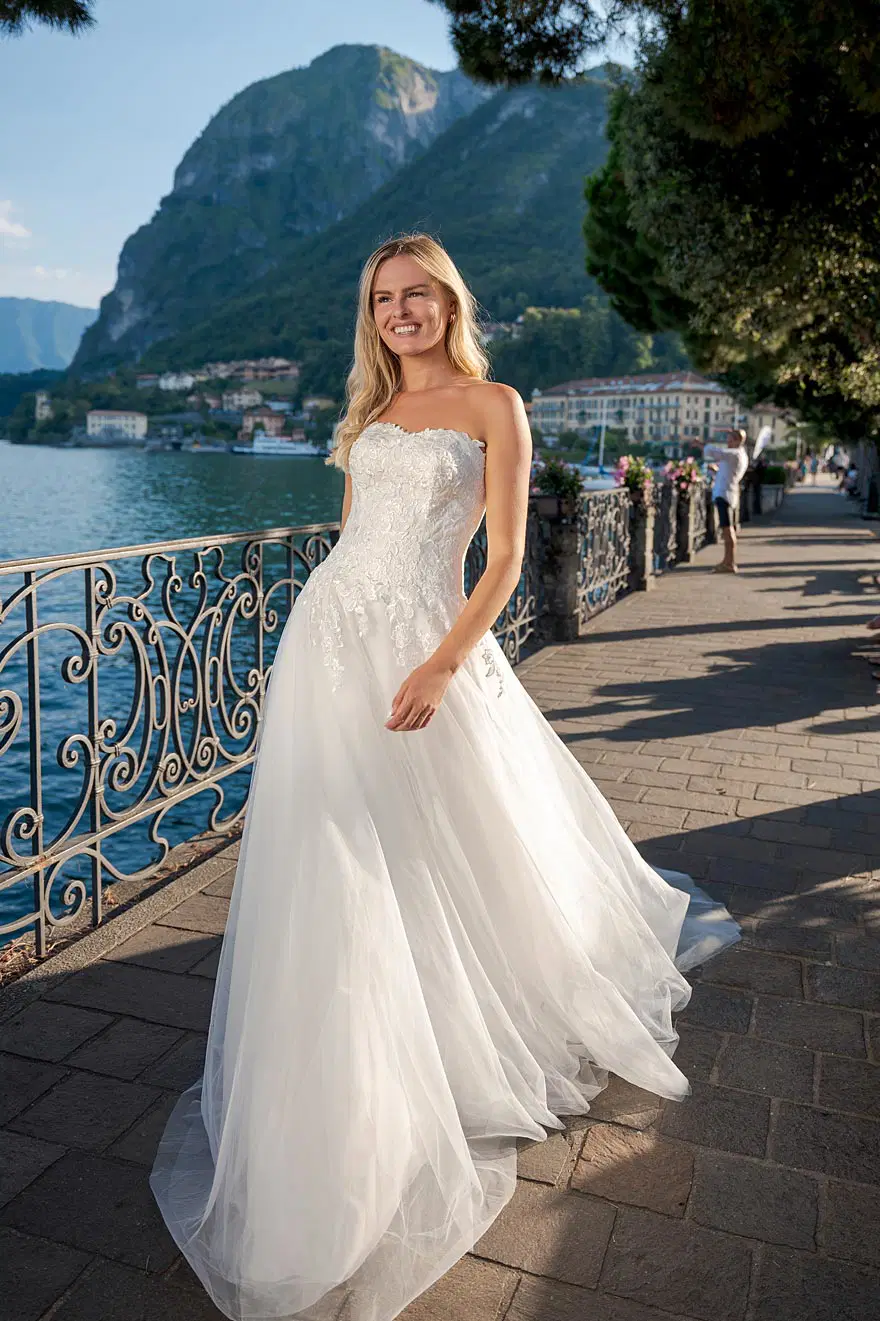 VN30 ivory by Vera Nova - view 2 of 5