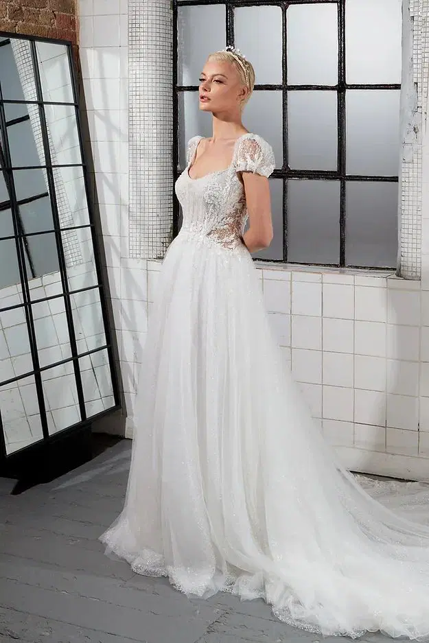 Aria by Avenue by Josephine Scott - view 6 of 11