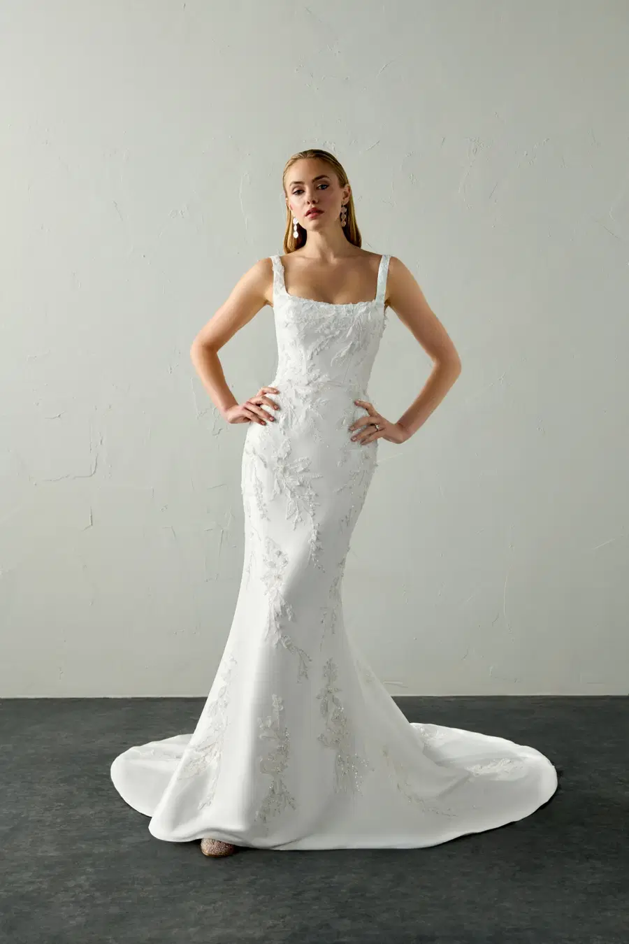 Carys by Justin Alexander Signature: Trumpet silhouette, square neckline, sleeveless, lace