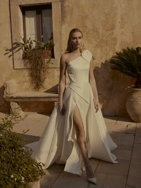 Floriana wedding dress by Modeca Bridal, ball gown, mikado