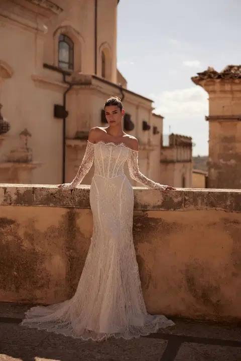 Kylie wedding dress by Anne Mariée, mermaid, lace