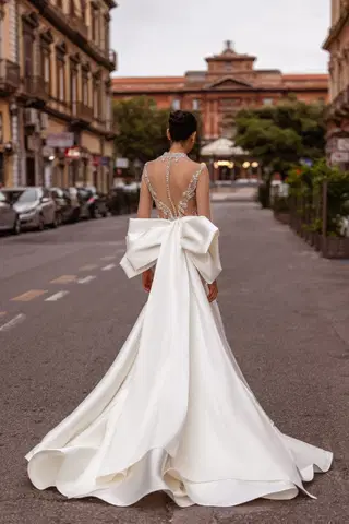 Glamorous by Carfelli - view 4 of 4