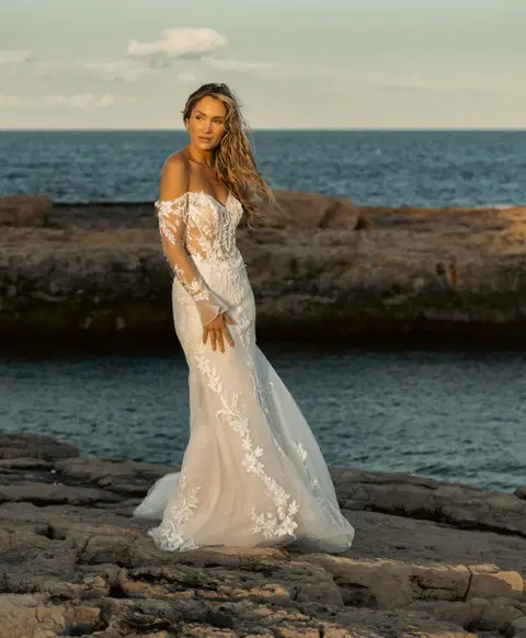 Dascha wedding dress by Amo & Luv, mermaid, lace