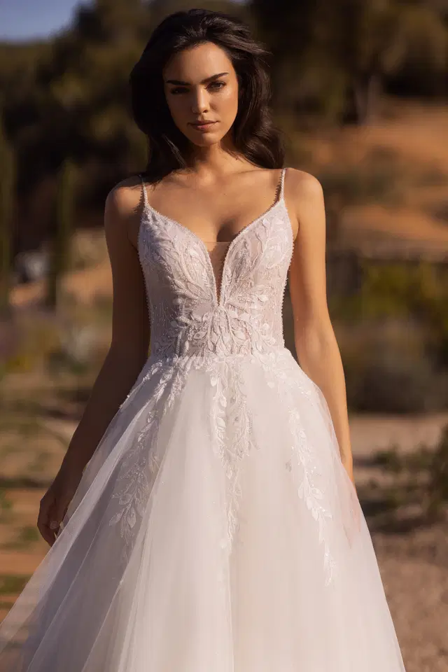 E-5500 by Elizabeth Passion - view 2 of 4