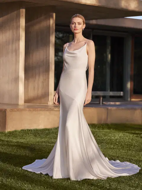 Carlile wedding dress by Pronovias, mermaid, satin