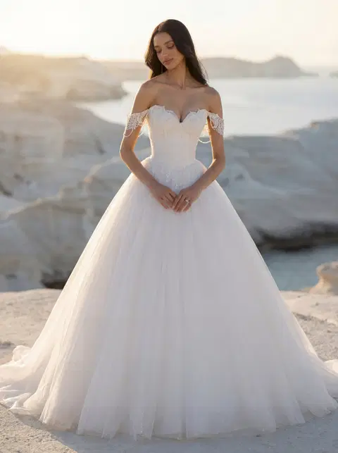Trèsor 1050028 wedding dress by Mori Lee, ball gown, lace