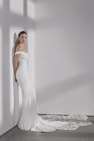 Sienna by Avenue by Josephine Scott - view 5 of 8