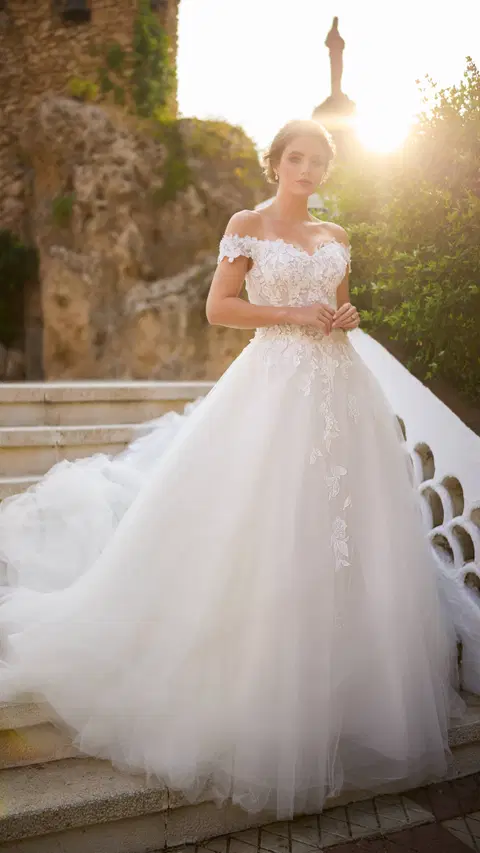 Trés Chic Collection 26206 wedding dress by Très Chic, A-line, tulle