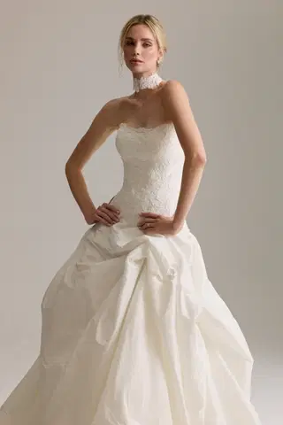 Celinde by Josephine Scott - view 3 of 8