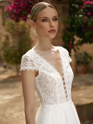 TERESA by Bianco Evento - view 3 of 4