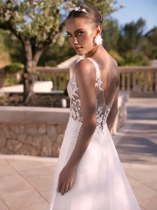 Ione by Bianco Evento - view 3 of 5