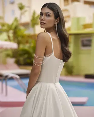 Jolina by Luna Novias - view 3 of 4