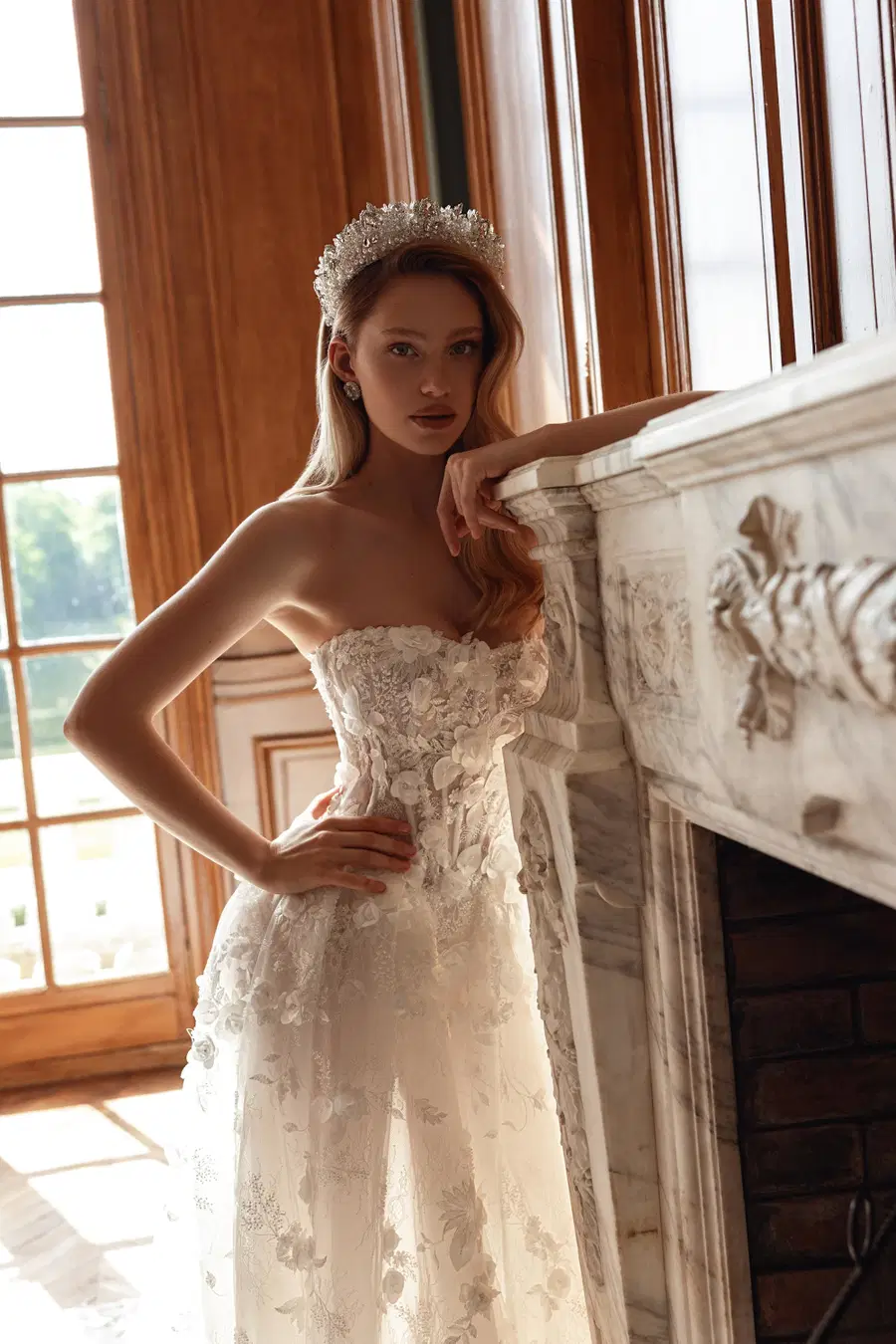 Victoria by Maks Mariano - view 2 of 7
