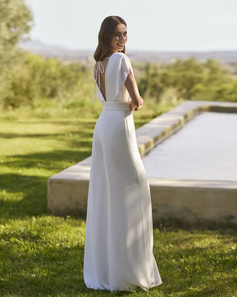 Nadira by Alma Novia - view 3 of 3