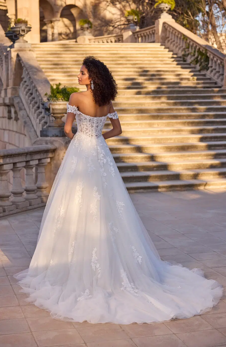 Hyselle by Veni Infantino - view 2 of 3