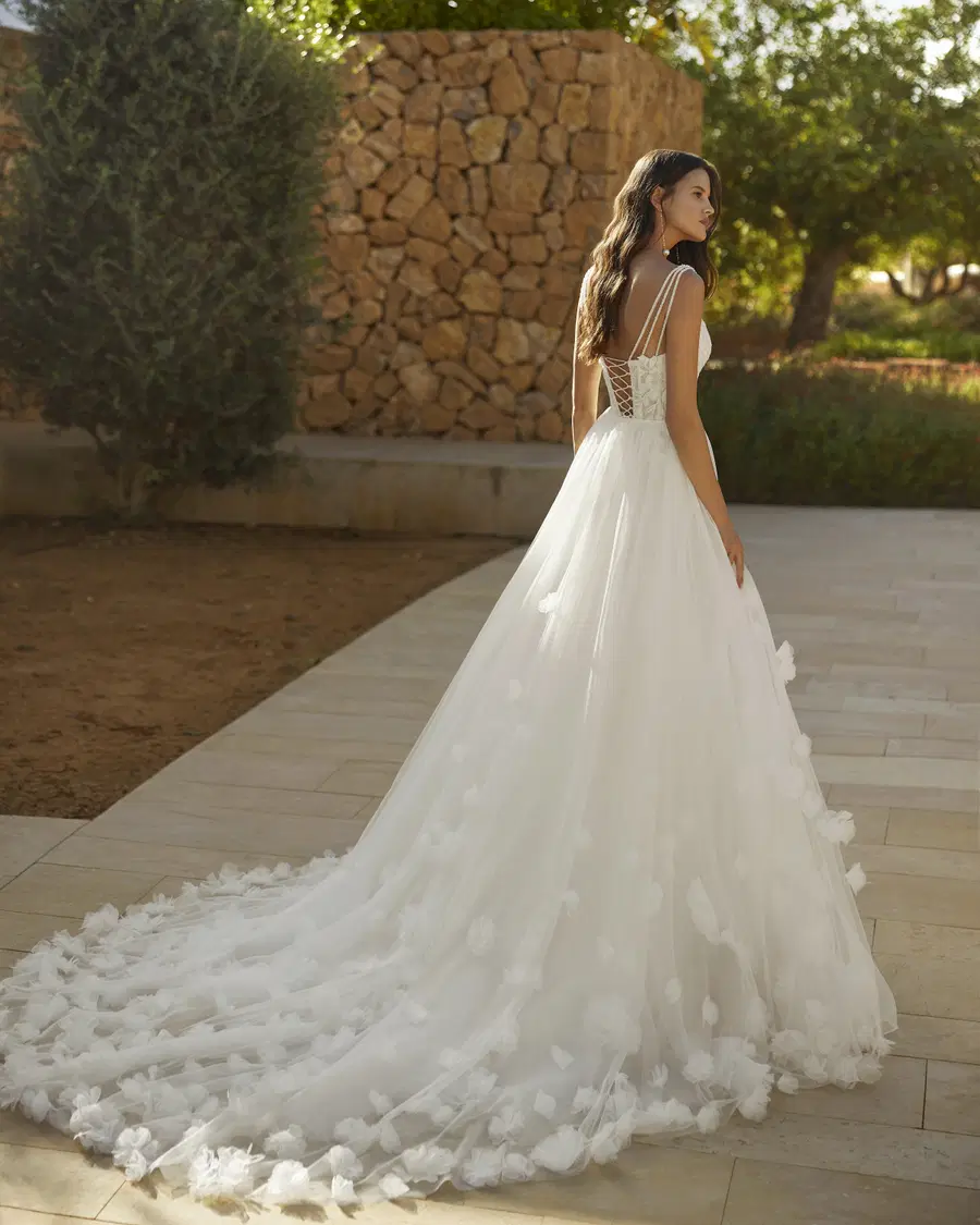 Semira by Adriana Alier - view 3 of 3