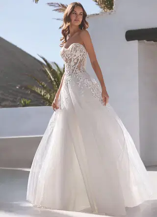 Everly by Enzoani - view 5 of 8