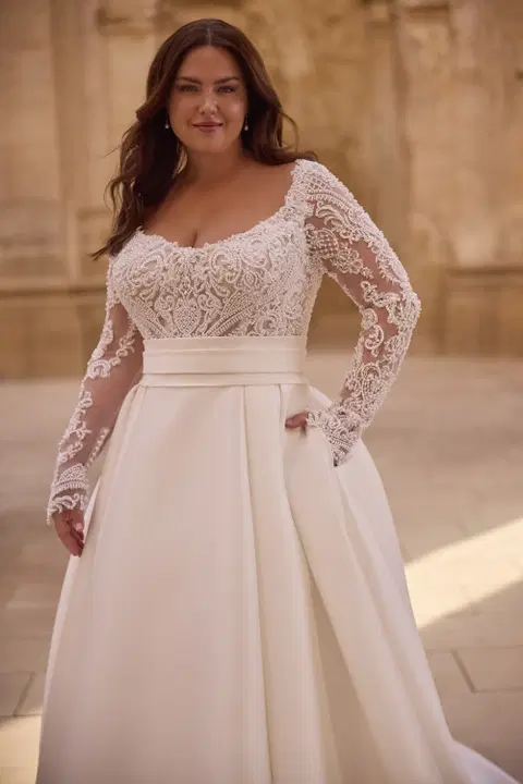 Hadleigh wedding dress by Veni Infantino, ball gown, lace