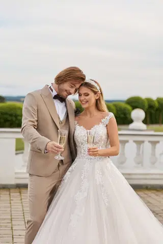5566 by Serena Bridal - view 4 of 5