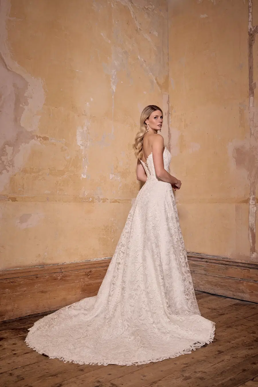 Astra by Josephine Scott - view 4 of 4