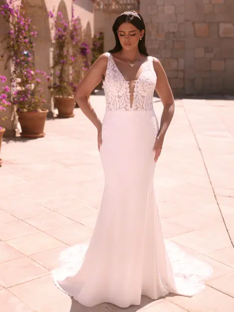 Nireus c wedding dress by Bianco Evento, mermaid, lace