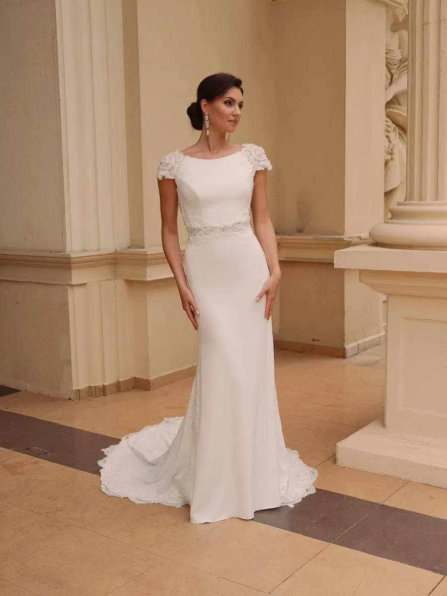 TO-2102T by Agnes: Trumpet silhouette, boat neck neckline, cap sleeves, satin